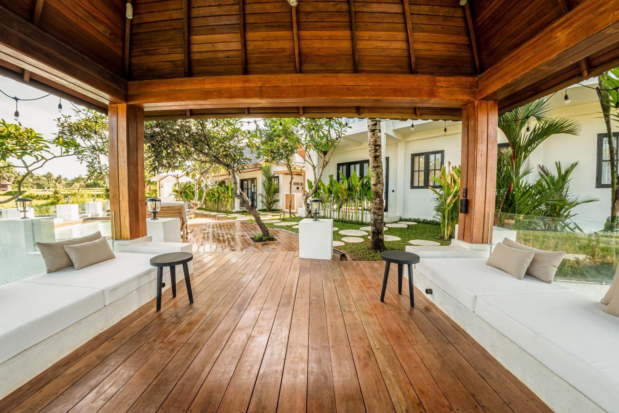 Sarang Apartments By Evdekimi Ubud Екстериор снимка