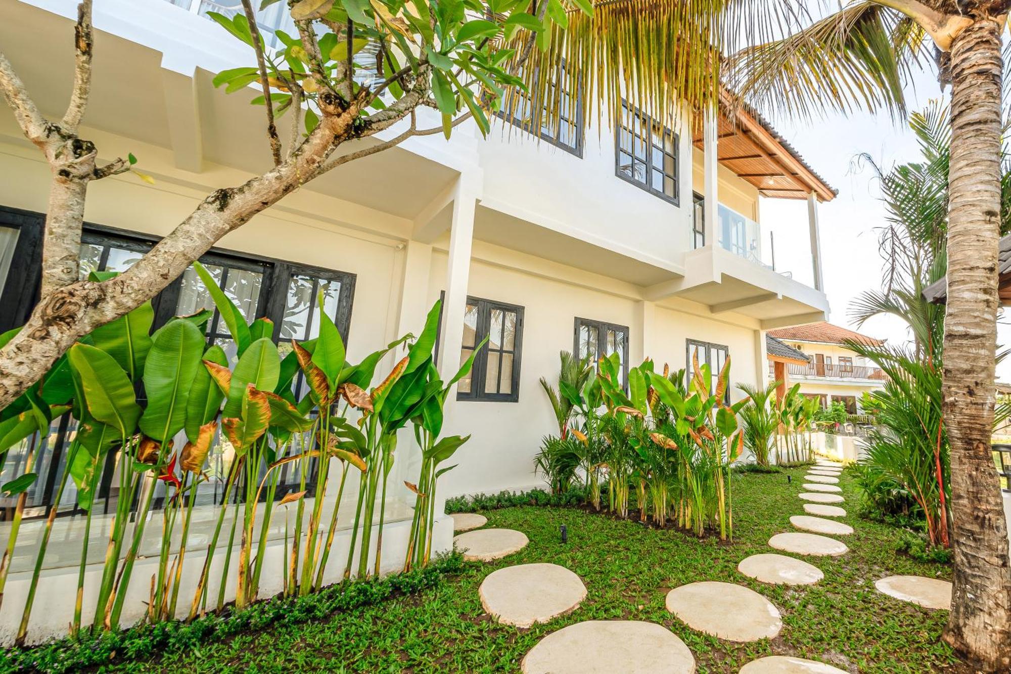 Sarang Apartments By Evdekimi Ubud Екстериор снимка